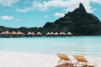 turizam plaža more planine sunce